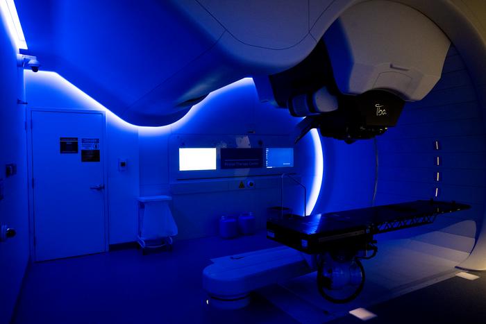 ABD’de İlk Nadir Kanser Hastasına Yüksek Hassasiyetli Proton Işını Ark Tedavisi Uygulandı